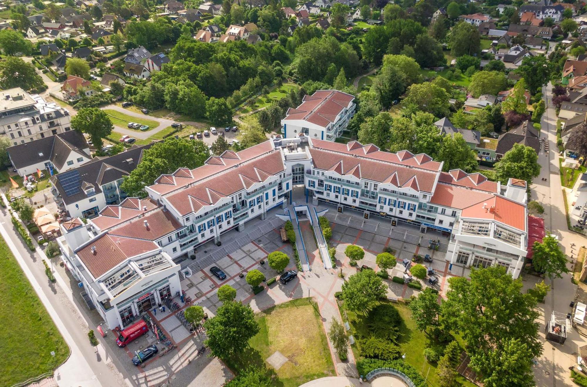 Krosse Krabbe An Der Seebruecke Zingst Zewnętrze zdjęcie