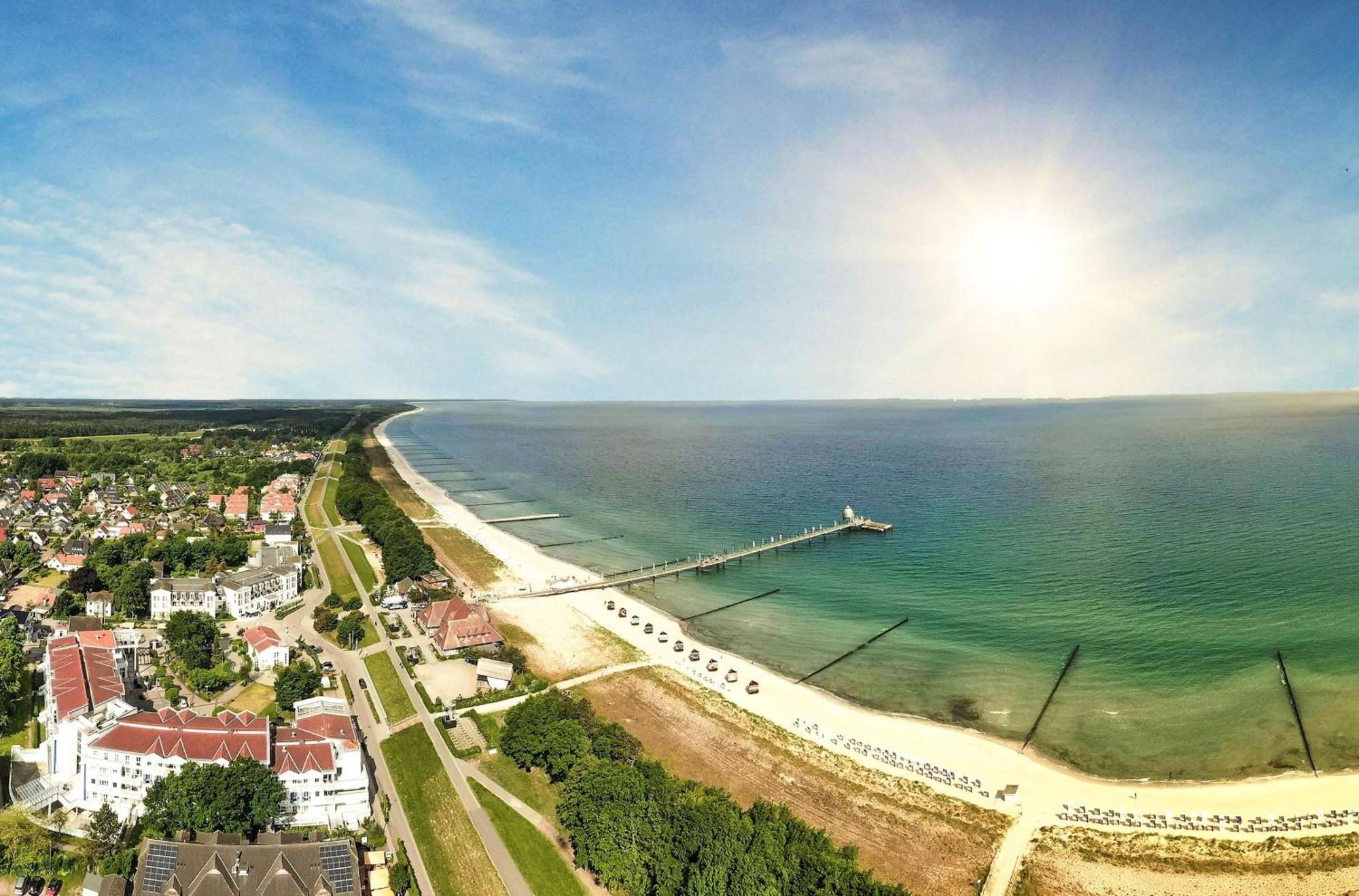 Krosse Krabbe An Der Seebruecke Zingst Zewnętrze zdjęcie
